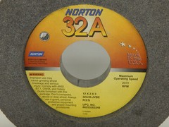 Norton Type 05 32A46-JVBE 12″ X 2″ X 3″ NOS No. 66253263348 Max 2070 RPM