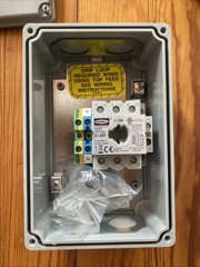 Hubbell BHLDS3AC Gray Type 4x 600VAC 30AMP Circuit Lock Disconnect Switch