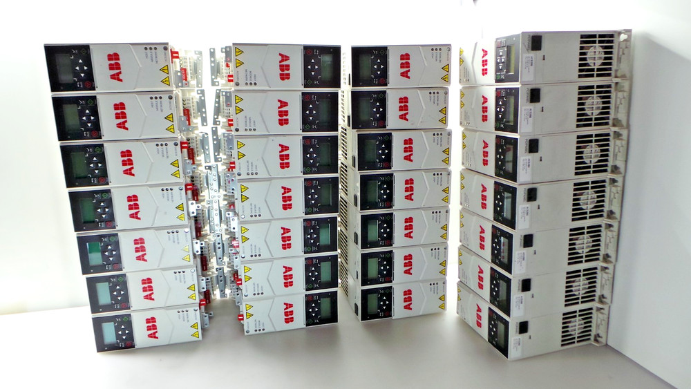 Abb Ac Machinery Drive Module 1.5Hp 3A 3Ph 400/480Vac ACS380-040C-04A0-4+K490