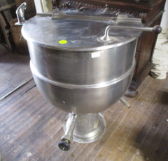 BH Hubert 40 Gallon Jacketed Stainless Steel Tilting Steam Kettle Commercial