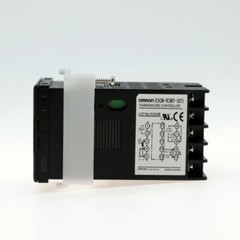 OMRON Digital Temperature Controller E5CN-R2MT-500 100-240V NEW IN BOX USA Ship