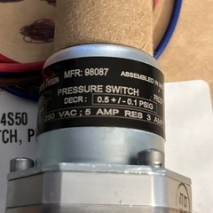 ITT Industries 130P4S50 Neo-Dyn Pressure Switch 3-5A 28VDC 600 PSIG