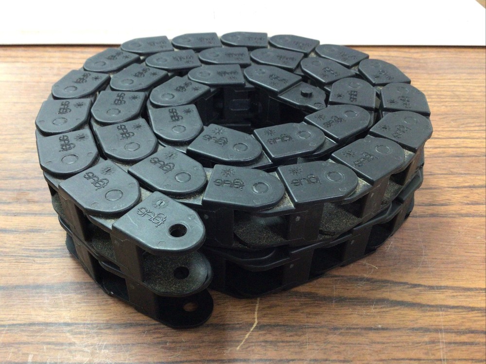 IGUS 10.1.038 Energy Chain Cable Carrier 1m 33 LINKS LONG E-Chain C (VR8)