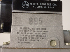 25G53-408 WHITE RODGERS TYPE 25V 60 CY ALL GASES VALVE NEW