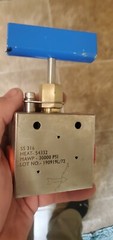 Autoclave High Pressure Needle Valve SS 316 30,000PSI 1 1/8″ Female-Female bx266