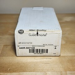 Allen-Bradley 440R-S07139 CU2 Safety Relay 24V AC/DC