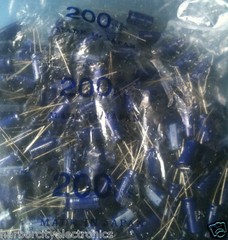 10x UVX2C220MPA NICHICON CAPACITOR ALUM 22UF 160V RADIAL 85′
