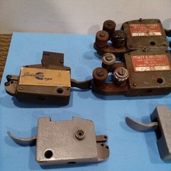 Lot of Pratt and Whitney Tri roll Thread Comparator & couple other brands