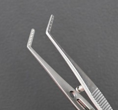 E-2330 Jameson Muscle Forceps, Left, 12mm Scaled Jaws, 1mm Teeth, 100mm