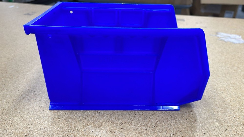 Bundle of 10 Uline S-20581 Plastic Industrial Grade Stackable Bins 9 x 6 x 5″