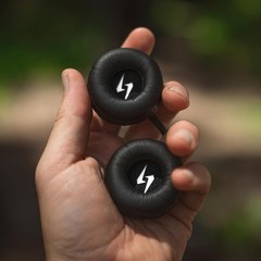 Syphon SoundPro: Ultra-Thin 9.6mm Bluetooth Moto Headphones – Glove-Friendly