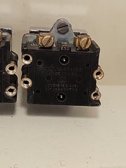 New Lot Of 2 Cutler Hammer Compact E30GG Pushbutton Operator W/ Indicator Light