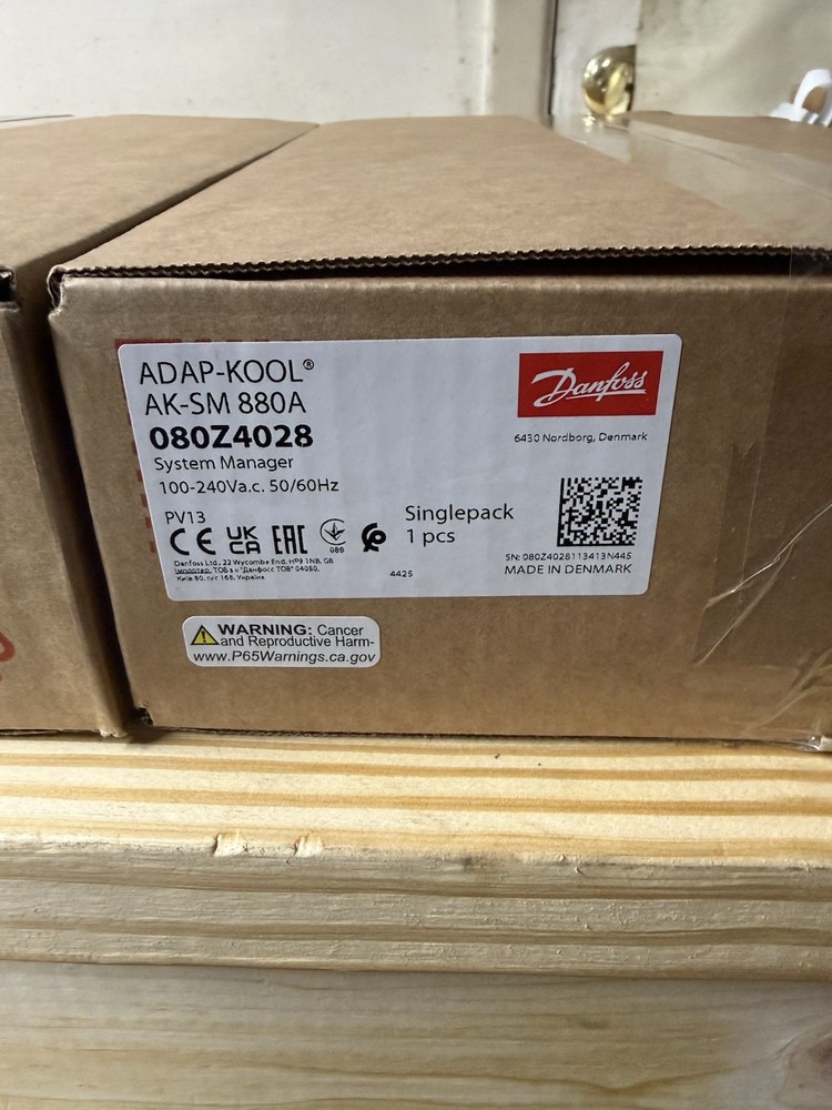 Danfoss AK-SM 880A Touchscreen Controllers 080Z4028