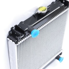 Tractor Radiator Fits For John Deere 2305 2025R 2320 3005 790 LVA802036 AM881422
