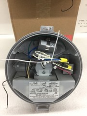 Cooper Crouse-Hinds VMVMP070GP 70W Stanchion Mount Metal Halide Light Fixture