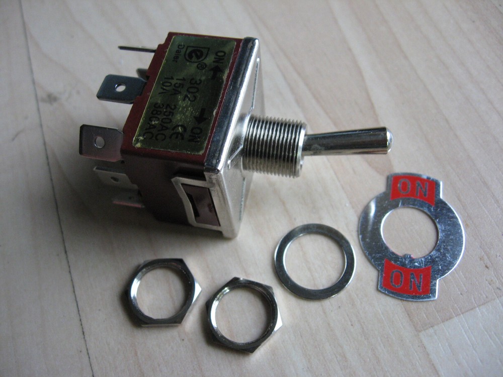 Daier Toggle Switch KN3C-302 TPDT 2-Position 250VAC 15Amps 12VDC 1/2″ #E34BC