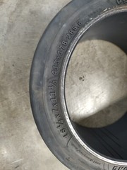 PS1000 TRELLEBORG 16-1/4 x 6 x 11-1/4 Press On Non-Marking Forklift Smooth Tire