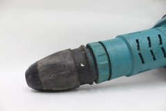 Makita HM1214C 14 Amp Corded Electric 27 lb. AVT Demolition Hammer