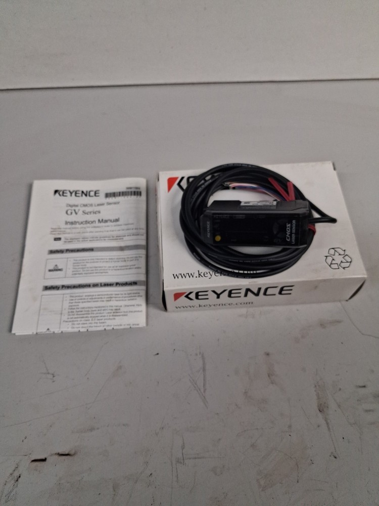 (BRAND NEW IN BOX) Keyence GV-21P Laser Sensor GV21P