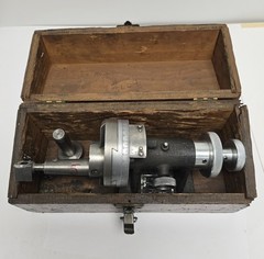LAST WORD RADIUS DRESSSER MODEL B WITH CASE. 2.600 CENTER LINE.