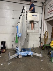 GENIE AWP30S 30’ ELECTRIC PERSONNEL SCISSOR VERTICAL MAST MAN LIFT