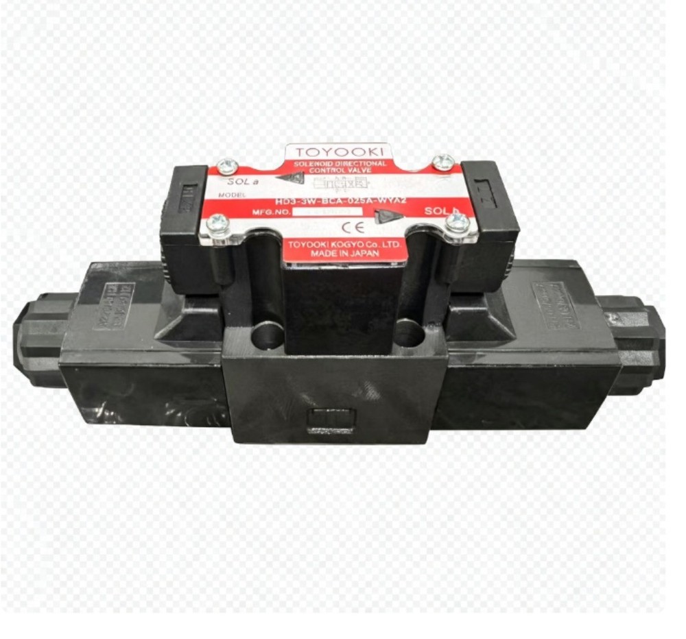 1PCS NEW FIT FOR TOYOOKI Solenoid valve HD3-3W-BCA-025A-WYA2 220V
