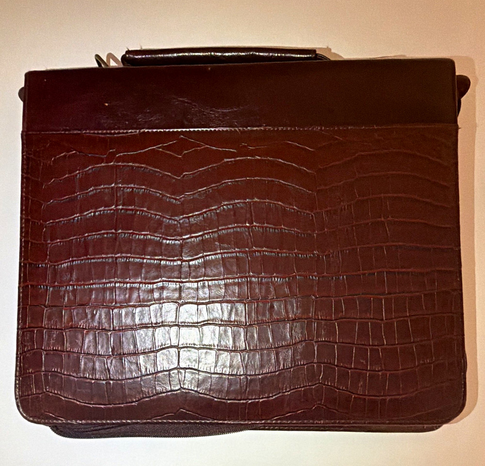 Vintage Brown Leather Croc Embossed Zipper 3-Ring Binder 1in Dual Power