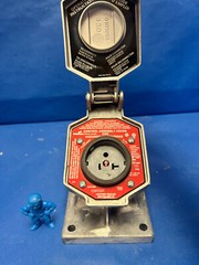 Crouse-Hinds ENR5201 M3 Delayed Action Circuit Breaking Receptacle *Box of 2