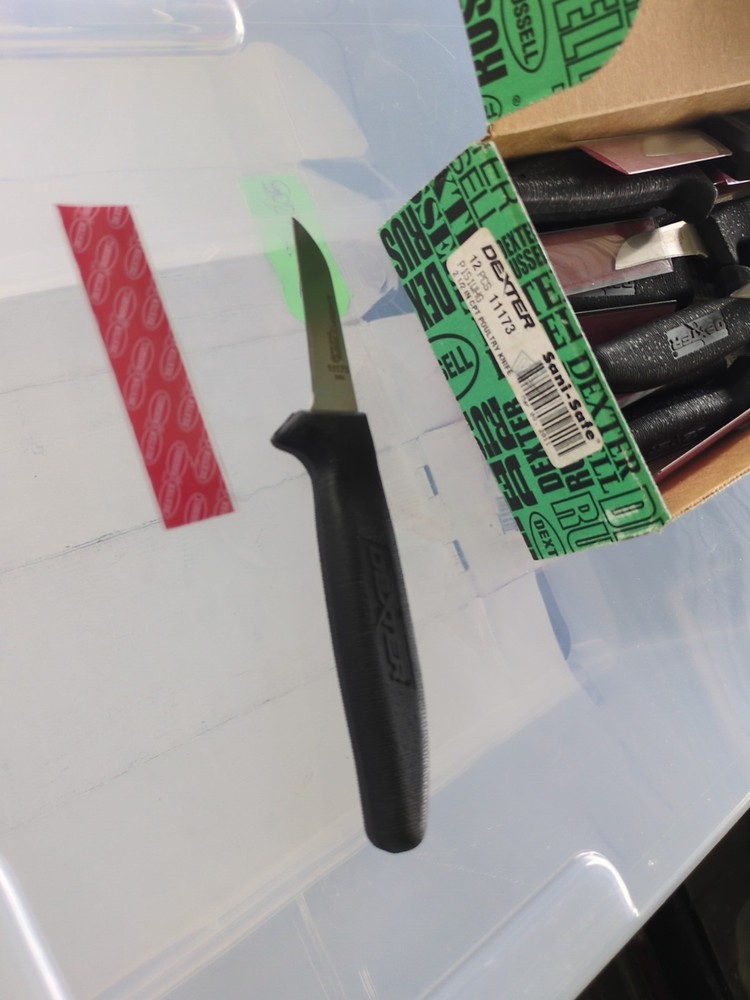 Dexter Russell 11173 Sani- Safe 2 1/2″ Clip Point Tender Poultry Knife P151WHG