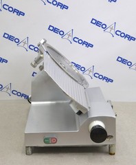 Avantco SL512 12″ Semi-Automatic Gravity Feed Meat Slicer 110- 120V 1/2 HP