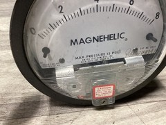 DWYER 2008 MAGNEHELIC PRESSURE GAGE 0-8 INCHES #132N148