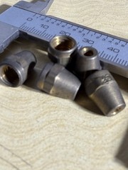 65 Pcs- Plumbing Tube Coupling 3/8 Brass – unsure nut 3/16 copper alloy