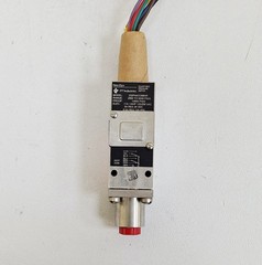 ITT Industries 232P44CC6BHR Neo-Dyn Adjustable Pressure Switch 13500 PSIG