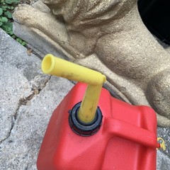 Chilton 2.5 Gallon Red Plastic Vented Gas Can Vintage Pre Ban P250