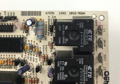 YORK 1012-956A Furnace Control Circuit Board SOURCE 1 67295 used #P490