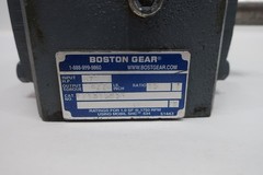 Boston Gear F71815B5G Right Angle Gear Reducer 56c 5/8in 7/8in 0.91hp 15:1