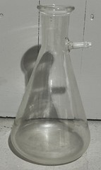 Vtg PYREX 1000mL Filter Flask Vacuum Side Arm Lab Glass W/Green Stamp