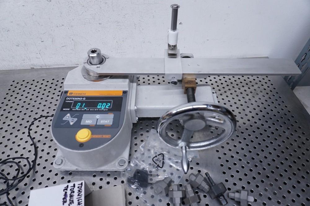 Tohnichi DOTE50N3-G Torque Wrench Tester Calibrator 5-50 N.M 44-440 lbf.in