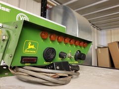 John Deere Seed Flow Monitor Planter M-6000 8 row in very nice condition!