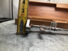 Starrett No. 454 12″ Height Gauge Vernier w/ Accessories + Case