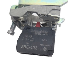 Schneider Harmony ZB4 BZ102 22mm Mounting Base NC Contact Block ZBE-102