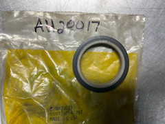 AH20017 JOHN DEERE SEAL