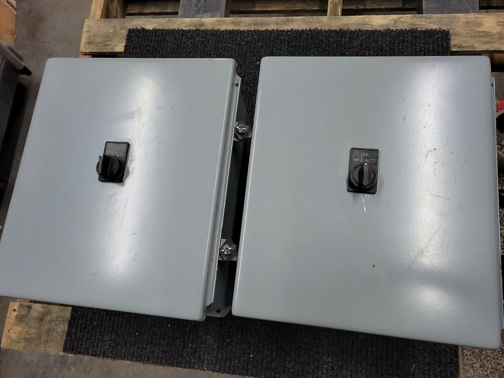 1 Hammond HJ12108HLP Enclosure 3HP 460V 3 Phase Starter WEG RW27 2D CWB18