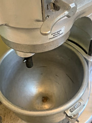 Hobart A120 12 Quart Commercial Bakery Dough Mixer + Bowl Paddle Reconditioned