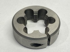 Interstate 03864154 Round Die M20x1.5 1-1/2″ OD High-Speed Steel