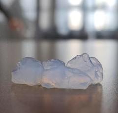 50ml Aerogel Blocks Silica Granule Size 5-50mm Frozen transparent