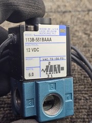 Mac Valves 113B-551BAAA: 3-Way Universal Solenoid Poppet Valve 1/4″ NPTF 12 VDC