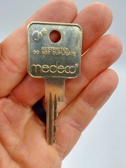 NEW KioSoft Money Box Coin Box w/ Key for Maytag or Huebsch Laundry Machines