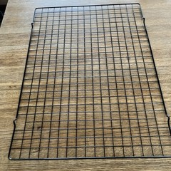 Wire Sheet Pan Grate/Cooling Rack, Black Plated, 2/3 Size / 14″ x 20″