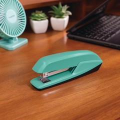 Swingline Stapler, 20 Sheet Capacity, 545 Desktop Stapler, Spring Green (S705…